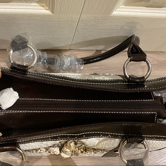 💕Host Pick👜 Genuine Leather Brown Turquoise Cross Shoulder Bag🛍️ - Picture 4 of 7